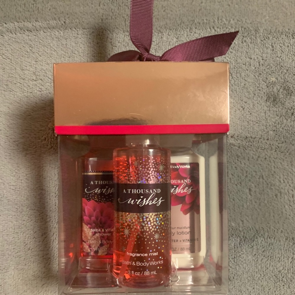 Bath and body works thousand wishes
